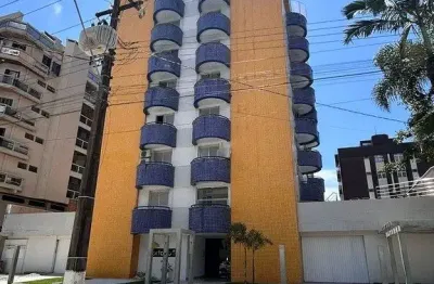 Disponível  em caiobá - quadra do mar com sacada e vista para o mar