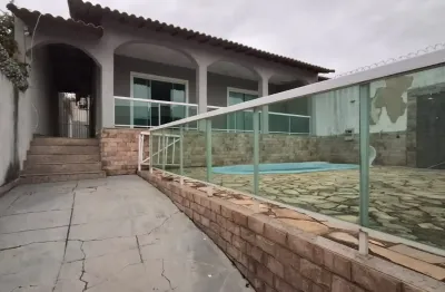 Casa 03 quartos na praia com edicuka e area gourmet em sao pedro da aldeia