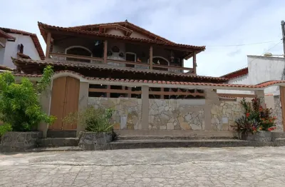 Casarão 05 quartos em condomínio fechado próximo a lagoa de araruama