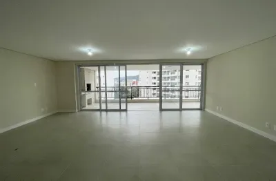 Apartamento com 4 quartos e 170m² privativos no itacorubi, florianópolis