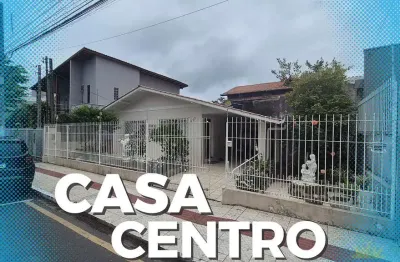 Casa com 3 quartos para alugar no Centro, Balneário Camboriú 
