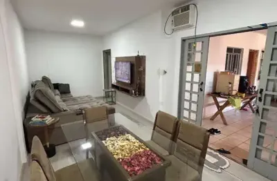 Casa com 2 quartos à venda na Rua Estoril, 500, Jardim São Francisco de Assis, Londrina