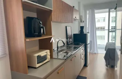 Apartamento para alugar na rua andré de barros, 419, centro, curitiba por r$ 2.399
