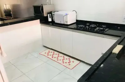 Casa com 3 quartos à venda na Avenida Summerville, 9, Setor Summerville, Anápolis
