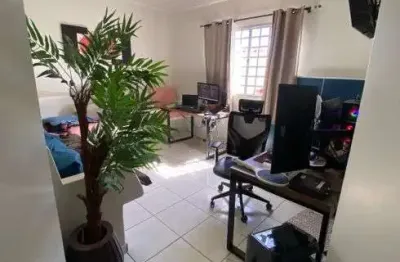 Casa com 3 quartos à venda na Rua Abrão Asmar, 1000, Parque Brasília, Anápolis