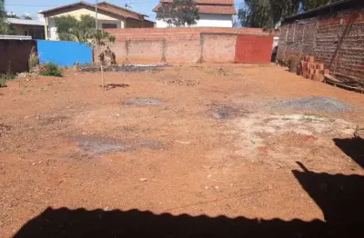 Imóvel para venda tem 450 metros quadrados em cidade jardim - anápolis - go