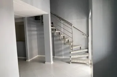 Excelente apto no cond. sollarium - laranjeiras - 3 quartos sendo 2 suítes - duplex - whatsapp 929 8144-1596