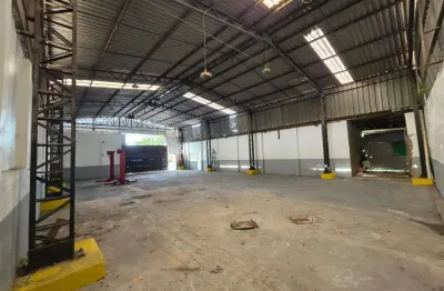 Excelente galpão com pé direito  alto, 450m2 - whatsapp 929 8144-1596