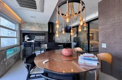 Cobertura mobiliada linear de 280m2 na península da barra da tijuca