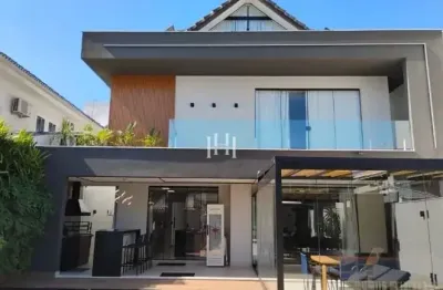 Casa em condominio para locação, 3 dorm(s), 3 suíte(s), 2 vaga(s), 300 m²