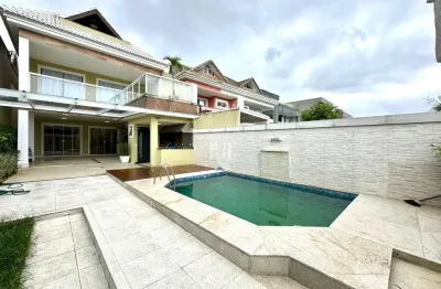 Casa em condomínio fechado com 4 quartos para alugar na Avenida das Américas, 560, Barra da Tijuca, Rio de Janeiro