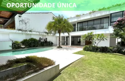 Casa de Alto Luxo no Jardim Marapendi – 5 Suítes e Lazer Completo