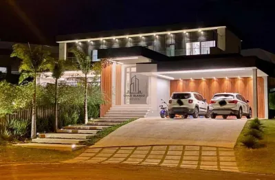 Linda casa térrea  no condomínio lago azul, com 4 suítes!