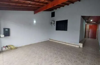 Casa com 85 metros quadrados no jardim saltense em salto sp