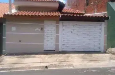 Casa para venda possui 90 metros quadrados com 2 quartos sendo 1 suite