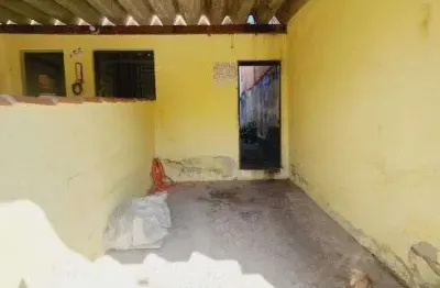 Duas casas no mesmo terreno no jd aeroporto em itu sp