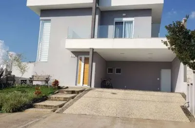 Casa de condomínio para venda possui 258 metros quadrados com 3 quartos