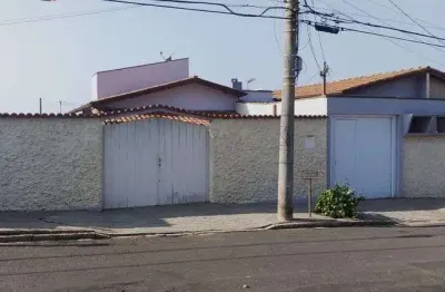 Sobrado para venda com 373 metros quadrados com 4 quartos em jardim bandeirantes - salto - sp
