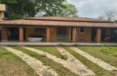 Chacara com 120 metros de area construida no condominio santa rosa em salto sp