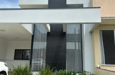 Linda casa com 3 dormitorios sendo 1 suite no condominio village moutonne em salto sp