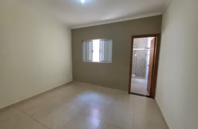 Casa com 2 dormitórios sendo 1 suíte na região central de Salto SP