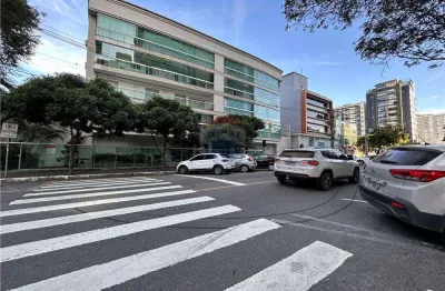 Apartamento de 3 quartos com suíte e 2 vagas no coração da praia do canto – conforto, tranquilidade e localização privilegiada!
