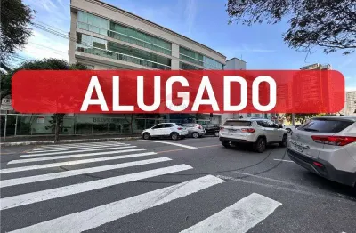 Apartamento de 3 quartos com suíte e 2 vagas no coração da praia do canto – conforto, tranquilidade e localização privilegiada!