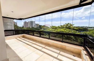 Apartamento luxuoso com vista para o mar, para locação na praia do canto, 4 suites, 6 banheiros, 3 vagas de garagem.