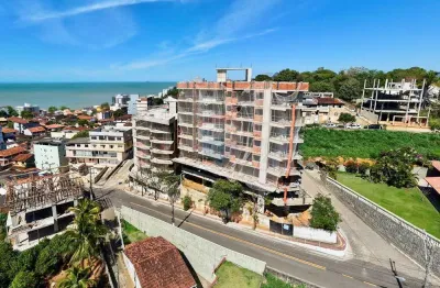 Apartamento arejado, 3 quartos, acabamento premium, varanda e localização privilegiada.