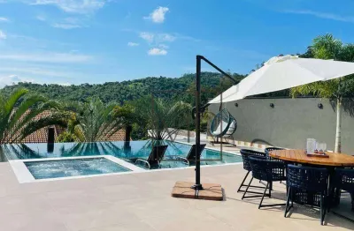 Casa de alto padrão, à venda com 4 suítes, 600m² por r$ 5.350.000,00 no condomínio porto atibaia.