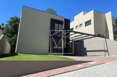 Casa em Condomínio Exclusiva 03 dormitórios 03 suítes Alto padrão