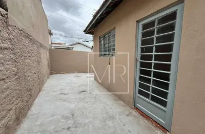 Casa com 2 dormitórios para alugar, 150 m² por R$ 2.413,00/mês - Centro - Atibaia/SP