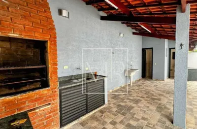 Casa térrea reformada - Condomínio Residencial Santa Mônica - Atibaia/SP