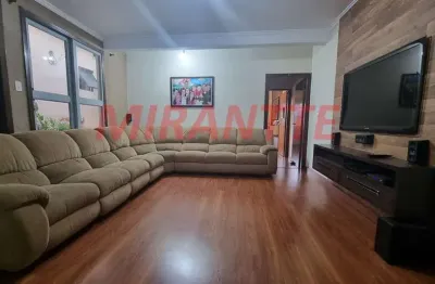 Casa com 3 quartos à venda na Rua Carmésia, Vila Rosa, São Paulo