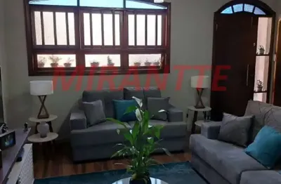 Casa terrea de 270m² com 4 quartos em casa verde alta