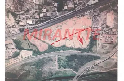 Terreno à venda na Rua Benedito Climério de Santana, Várzea do Palácio, Guarulhos
