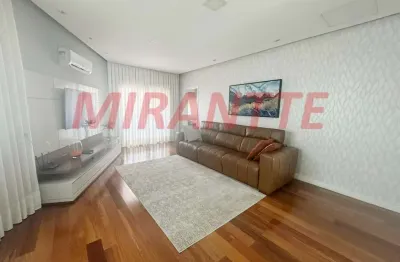 Casa com 5 quartos à venda na Rua das Cascatas, Vila Nivi, São Paulo