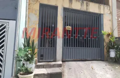 Sobrado de 75m² com 2 quartos em associação sobradinho