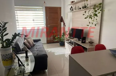 Cond. fechado de 60m² com 2 quartos em santa terezinha