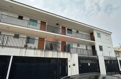 Cond. fechado de 44m² com 2 quartos em vila santa terezinha (zona norte)