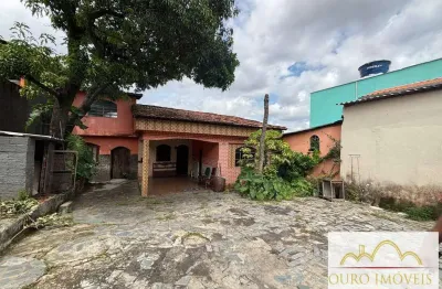 Casa com 4 quartos para alugar na Santa Terezinha, Belo Horizonte 