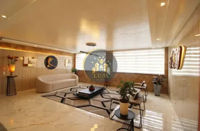 Apartamento Amplo, Ensolarado e com Localização Privilegiada! no CRISTO REI