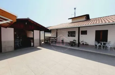 Casa com 3 quartos à venda no Residencial D'Napoli, Taubaté 