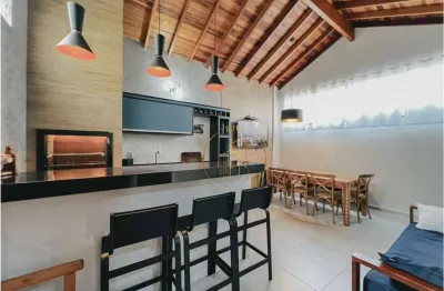 Ótimo sobrado no residencial itapema, no bairro independência em taubaté, pronto para morar