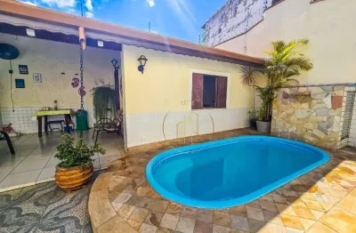 Casa térrea com 3 dormitórios, piscina e área gourmet na chácara do visconde em taubaté sp