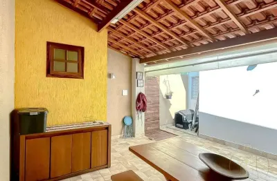 Casa com 3 quartos à venda na Vila São José, Taubaté 