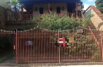 Casa com 3 quartos à venda no Centro, Brumadinho 