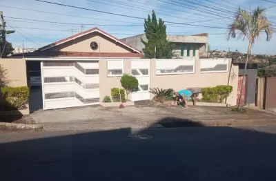 Casa com 3 quartos à venda no jardim monsenhor horta - 2ª seção, ibirité  por r$ 780.000