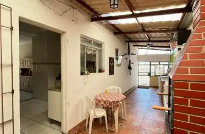 Casa com 3 quartos à venda no Bandeirantes, Contagem 