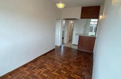 Apartamento á venda no milionários em prédio individual